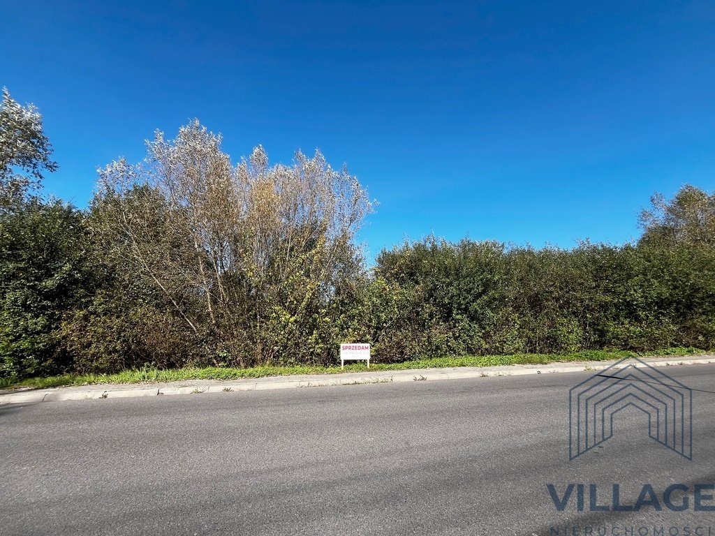 Działka inwestycyjna 7 200 m² z mediami i dostępem do drogi Podklucze  7 200m2 Foto 1