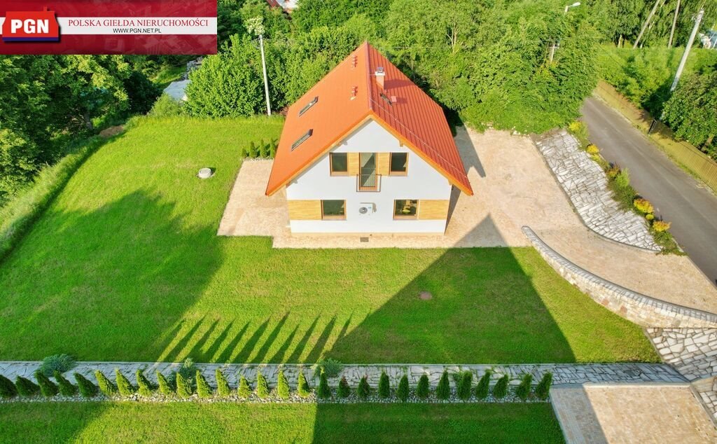 Nowy 130m² dom z dużym ogrodem i prywatną okolicą Radków  130m2 Foto 1