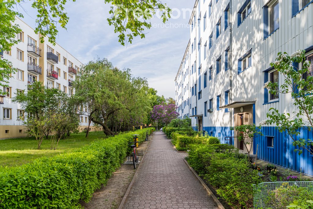 Mieszkanie 3 pok. do remontu z balkonem i piwnicą Milanówek, Dębowa  48m2 Foto 1