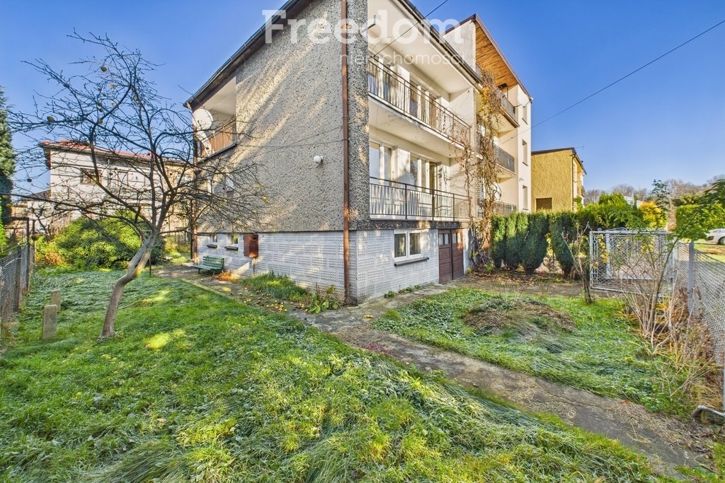 Polecam przestronny dom bliźniak z dużym potencjałem w Wadowicach Wadowice  159m2 Foto 1