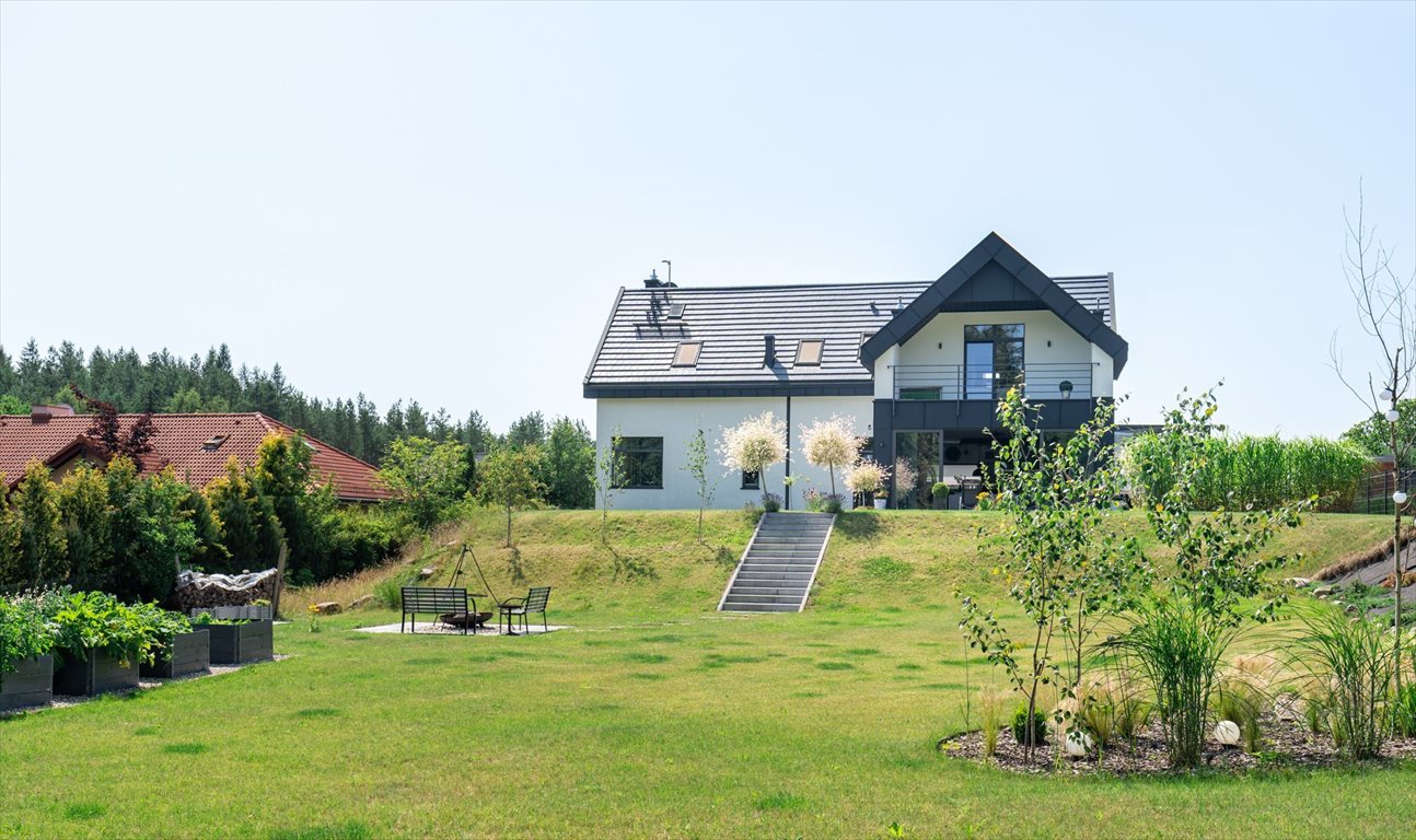 Przestronny dom 300 m² z lasem, ogród i garaż Koleczkowo, ul. młyńska  300m2 Foto 1