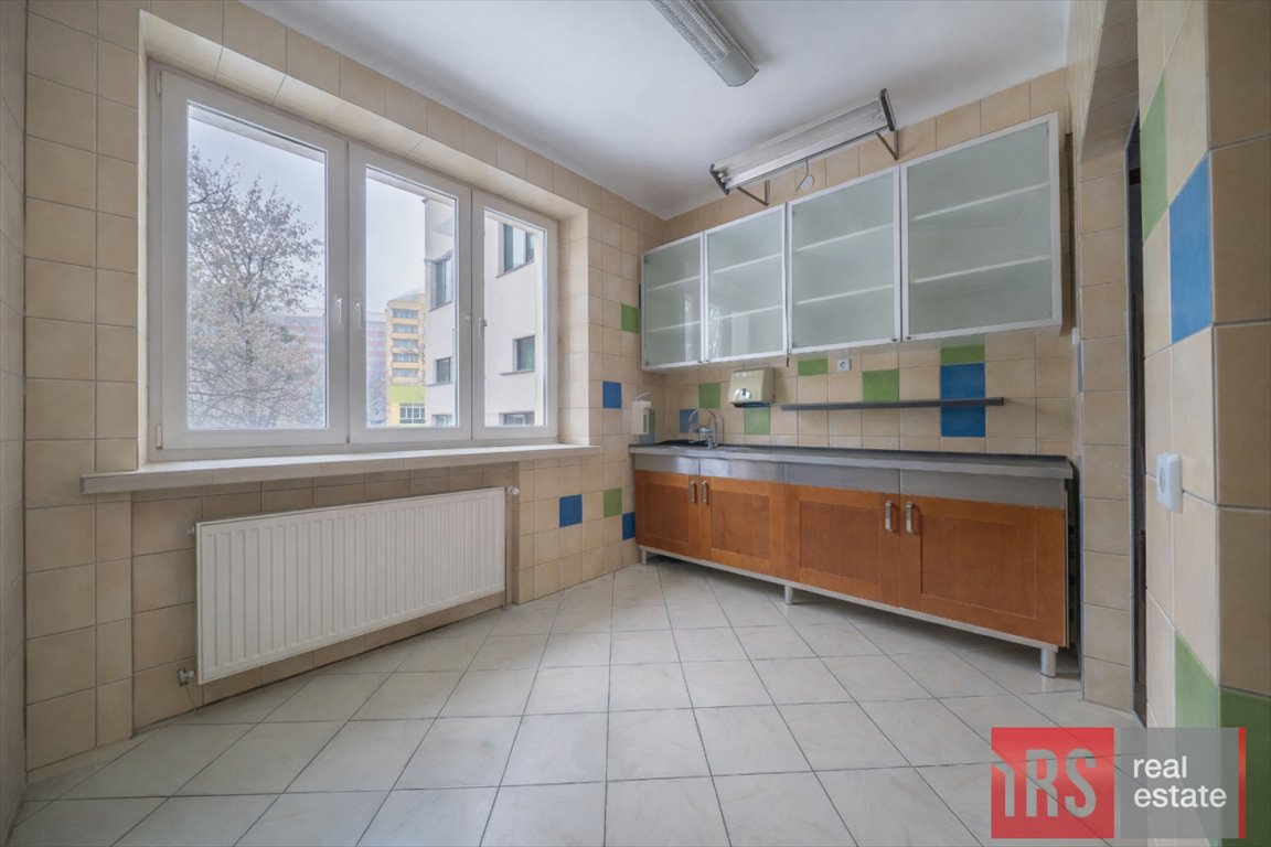 Dwupoziomowe mieszkanie z potencjałem, 5 pokoi, piwnica Warszawa, Wola, Jana Olbrachta  132m2 Foto 1