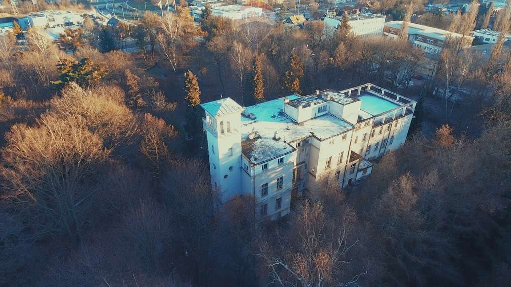Zabytkowy pałac w Sopocie na sprzedaż, 2 383 m2 Sopot, al. Niepodległości  2 384m2 Foto 1