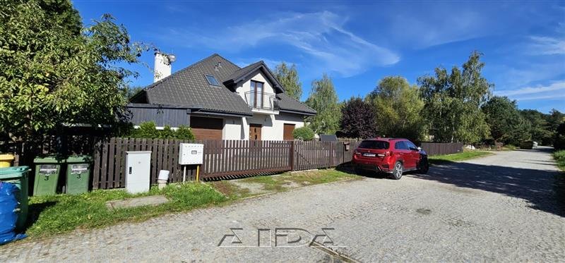 Dom pod lasem z ogrodem i tarasem - blisko jeziora Crząstawa Wielka, Chrząstawa Wielka, Chrząstawa Wielka, Dom pod lasem, blisko jeziora  236m2 Foto 1