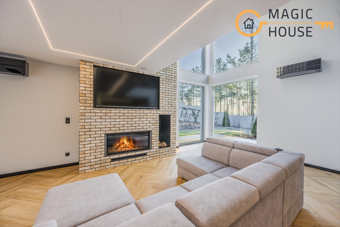 Dom na sprzedaż Luzino  350m2 Foto 1