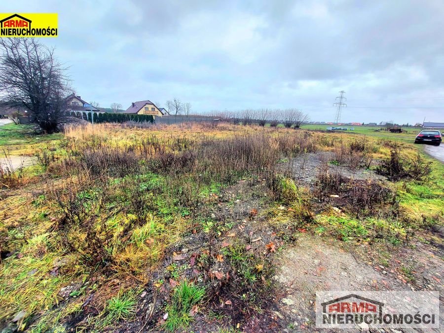 Działka budowlana 1025 m² w Grzędzicach, media, dojazd Grzędzice  1 025m2 Foto 1