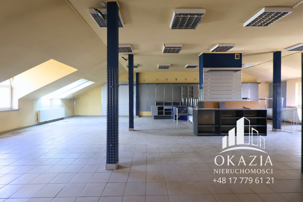 Przestronny lokal 200 m² w centrum Jarosławia z dużą witryną Jarosław  200m2 Foto 1