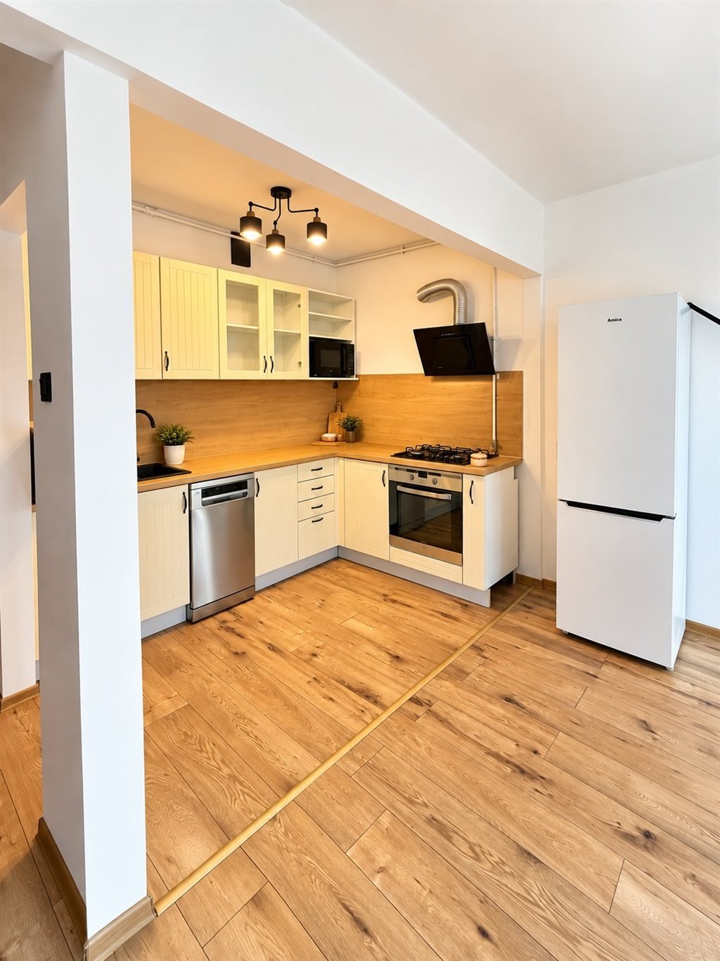 Mieszkanie 38 m² z balkonem w centrum Czechowic-Dziedzice polecam Czechowice-Dziedzice  38m2 Foto 1