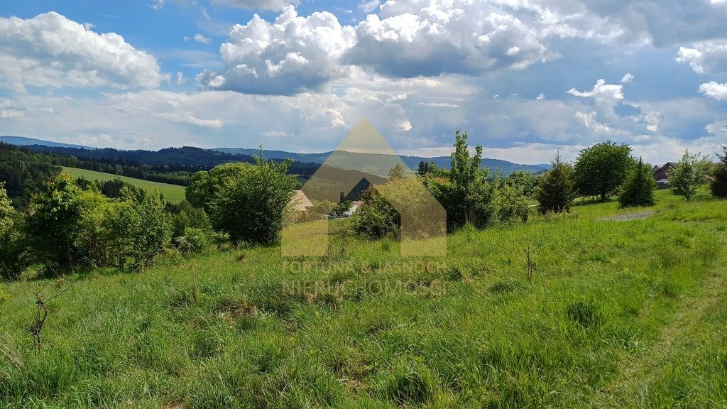 Urokliwa działka 1291 m² z mediami i dojazdem w Jaworzynce Jaworzynka  1 291m2 Foto 1