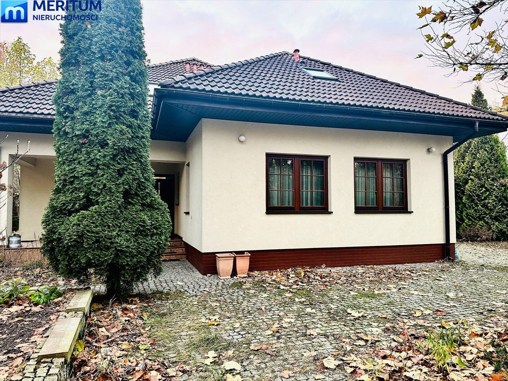 Przestronny dom 180 m2 z ogrodem, kominkiem i PV Radonie  180m2 Foto 1