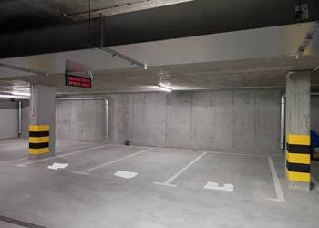 Polecam miejsce parkingowe 15 m² w podziemnym garażu Kraków Kraków, Krowodrza, Kluczborska, Kluczborska 27  15m2 Foto 1