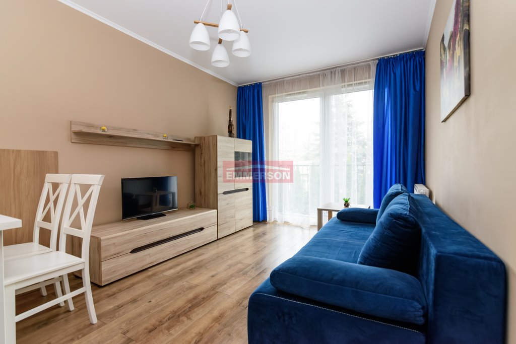 Przytulne 2-pokojowe mieszkanie z balkonem i widokiem na zieleń Kraków, Żmujdzka  40m2 Foto 1