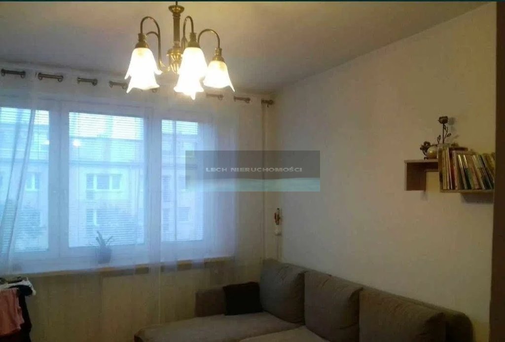 Przestronne 2-pokojowe mieszkanie na ostatnim piętrze w Ursusie Warszawa, Ursus, Stanisława Wojciechowskiego  38m2 Foto 1