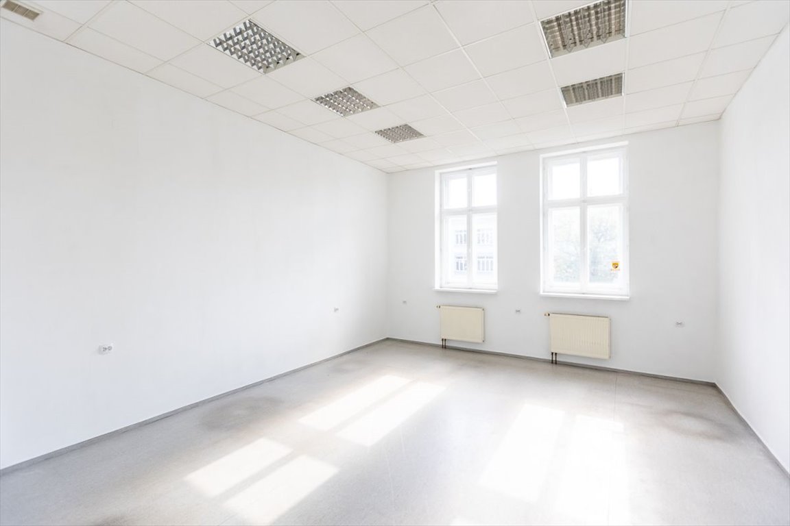 Lokal użytkowy na wynajem Olsztyn, Śródmieście, Partyzantów  34m2 Foto 1