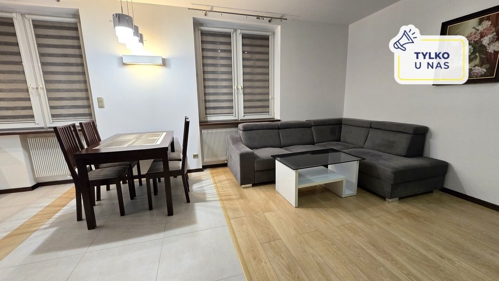 Mieszkanie dwupokojowe na wynajem Częstochowa, Śródmieście, Focha  52m2 Foto 1