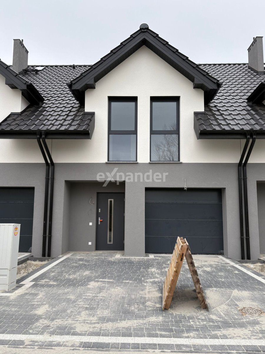 Komfortowy dom z garażem, ogrzewaniem podłogowym i zieloną okolicą Mędłów, Czereśniowa  118m2 Foto 1