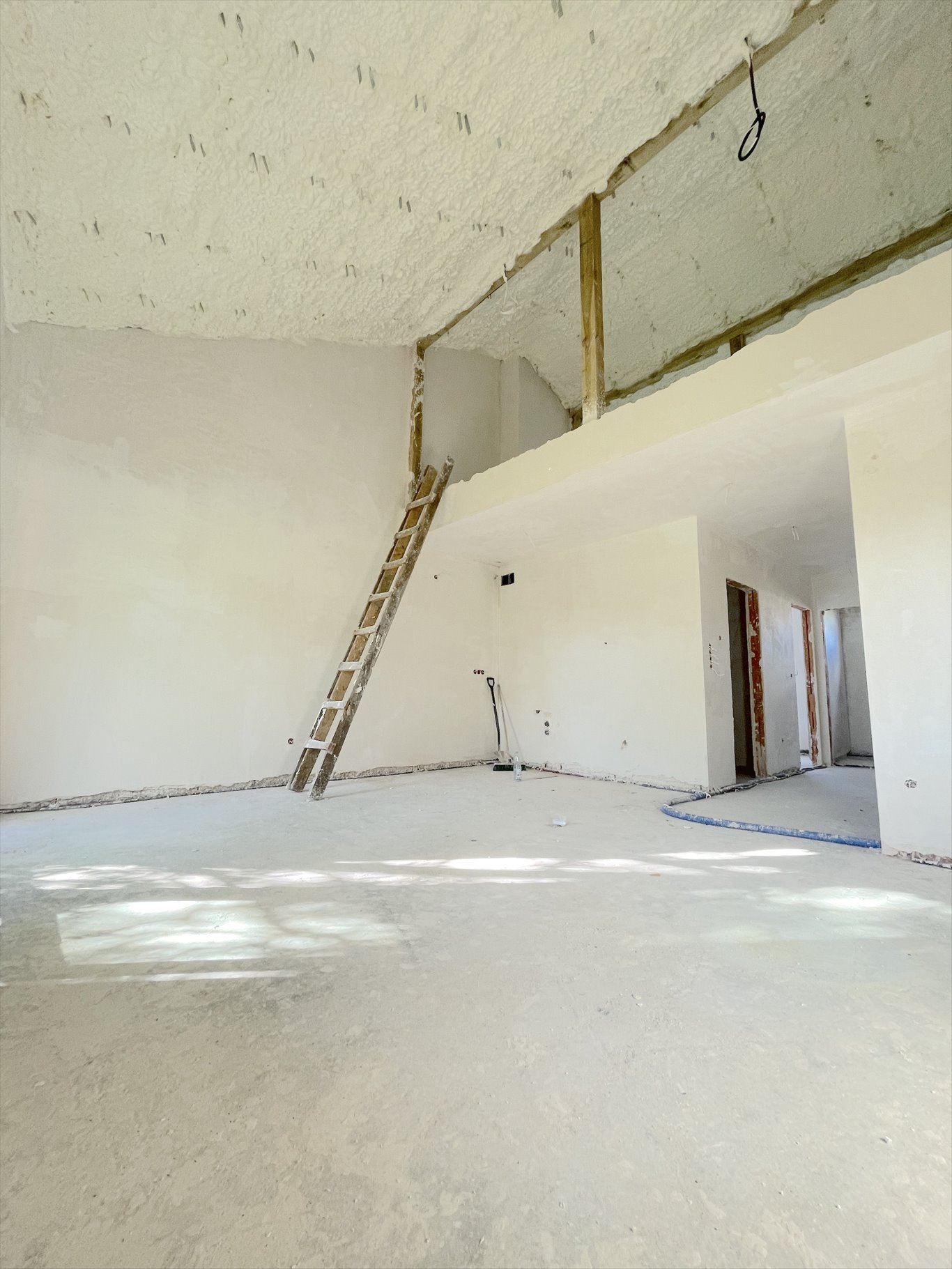 Nowoczesne 3-pokojowe mieszkanie z antresolą i dwoma miejscami parkingowymi Warszawa, Wesoła, Stara Miłosna  80m2 Foto 1