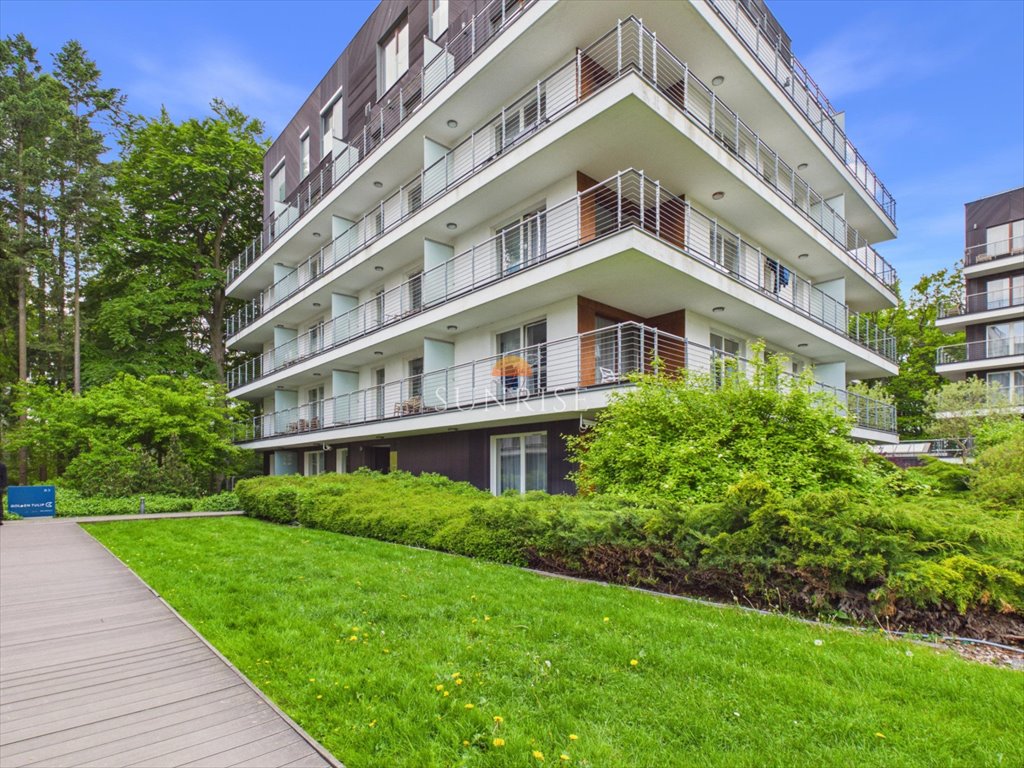 Do sprzedania przestronne 42 m² apartament z balkonem, garażem i dostępem do SPA Międzyzdroje, Gryfa Pomorskiego 79  41m2 Foto 1