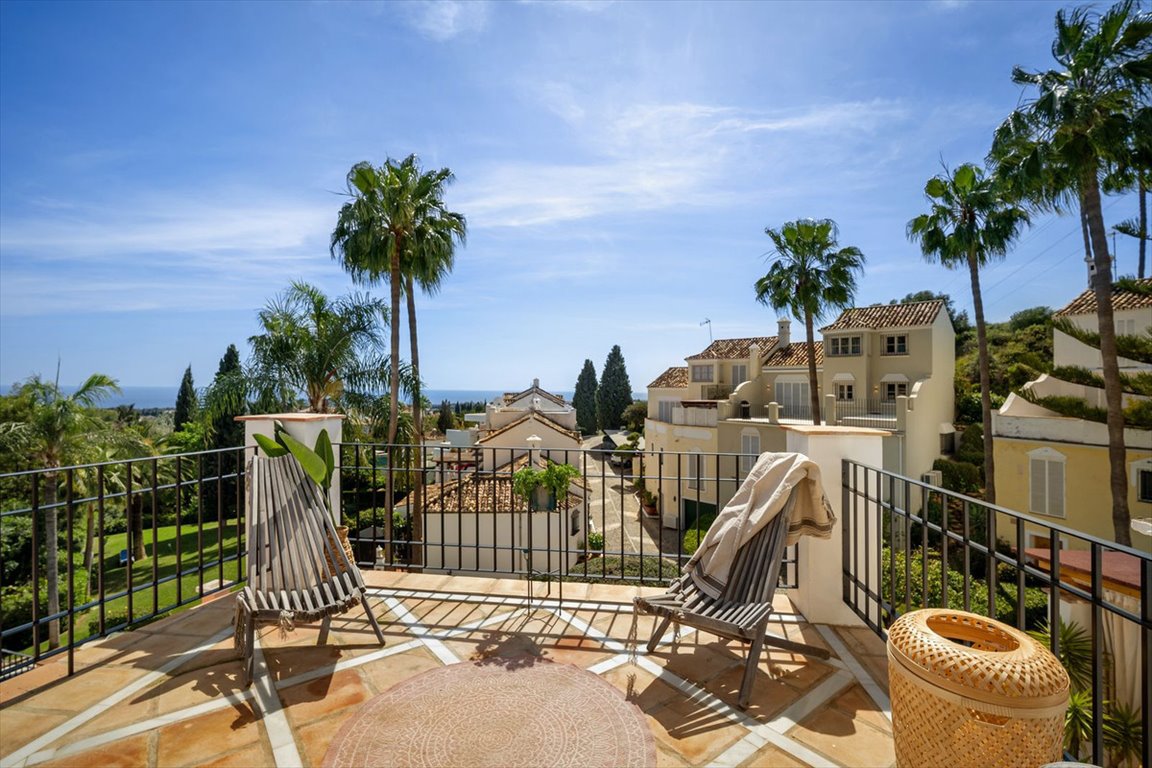 Na sprzedaż luksusowy dom z panoramicznym widokiem na morze Hiszpania, Marbella  330m2 Foto 1