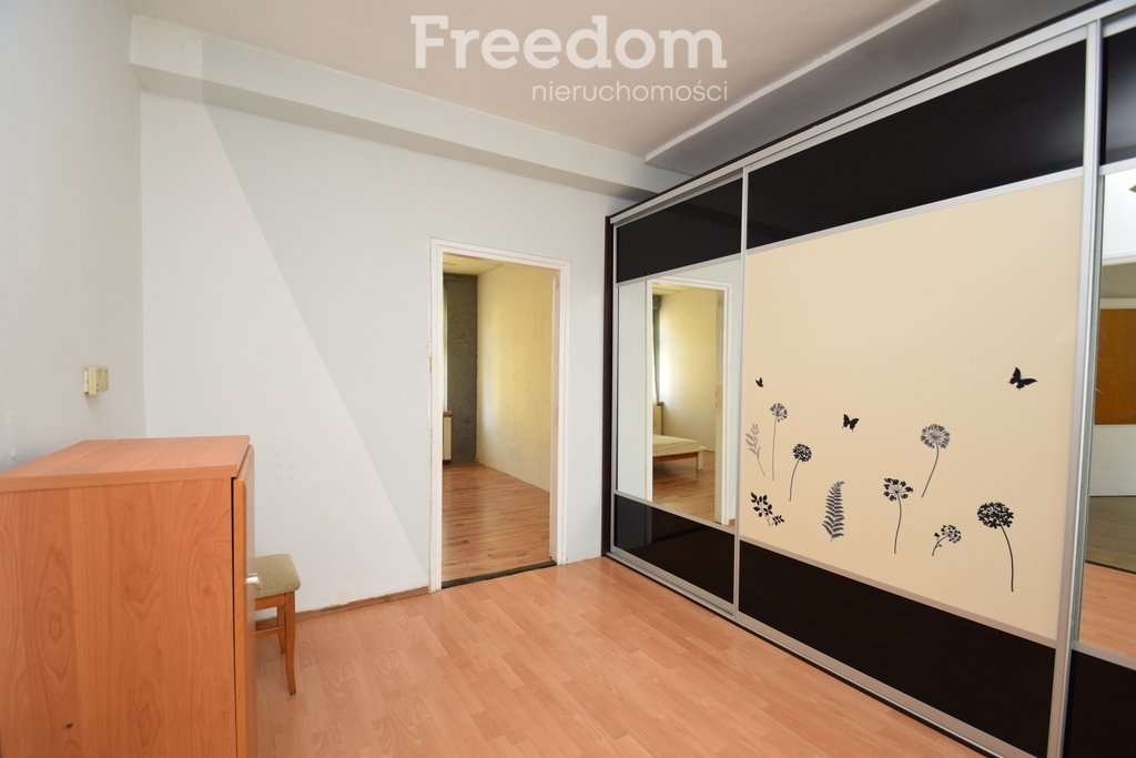 Mieszkanie dwupokojowe na sprzedaż Niemodlin  58m2 Foto 1