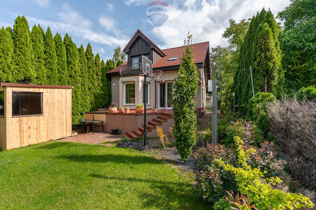 Przestronny dom 231 m2 z ogrodem i garażem w Jeżycach Poznań, Jeżyce, Elbląska  231m2 Foto 1