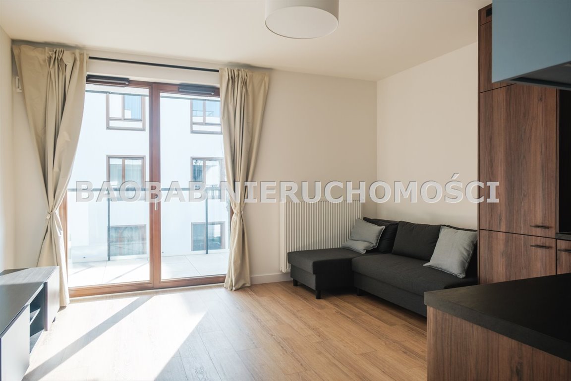 Nowoczesna kawalerka z balkonem w Włochach, 29 m2 Warszawa, Włochy, Włochy, Solipska  29m2 Foto 1
