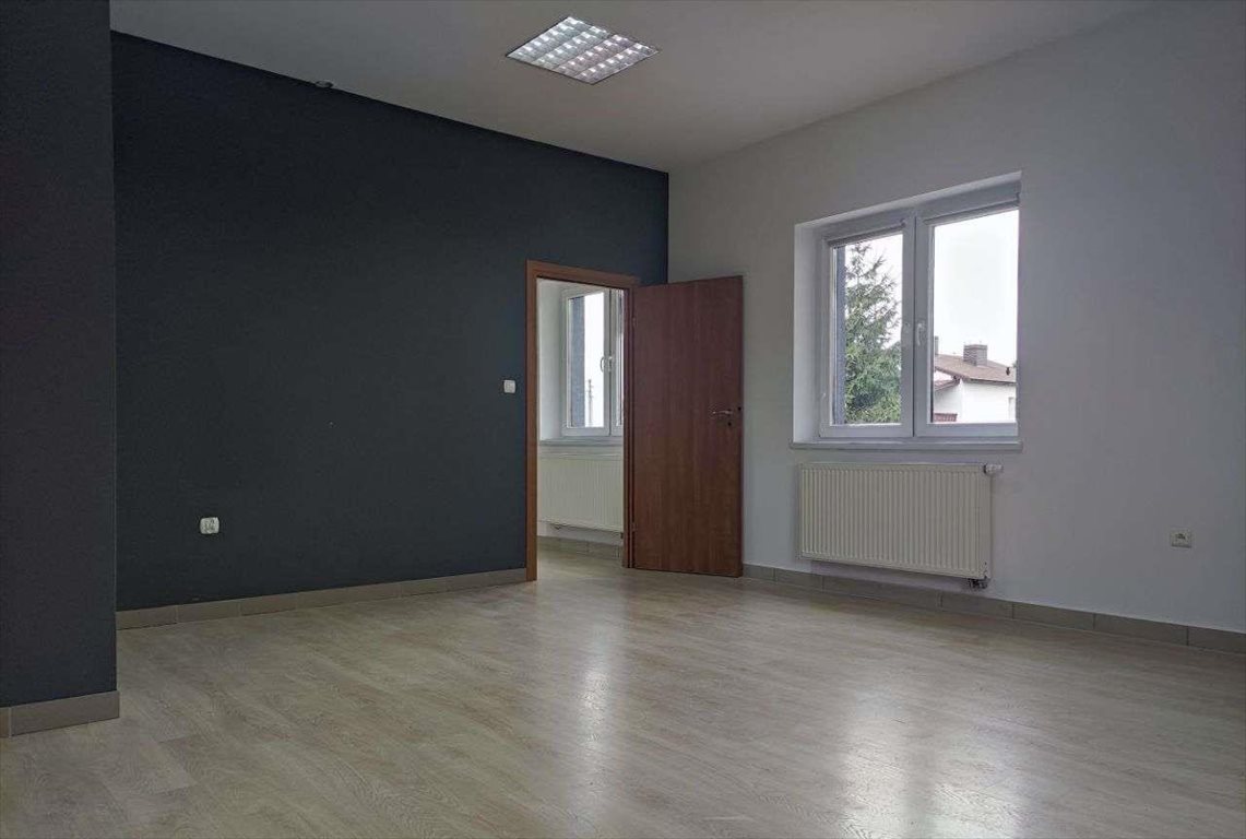 Atrakcyjny lokal biurowy 106 m2 w Kościanie bez prowizji Kościan  106m2 Foto 1