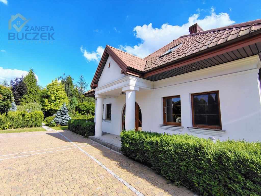 Sprzedam nowoczesny dom 200 m² z tarasem i ogrodem Żuków  200m2 Foto 1