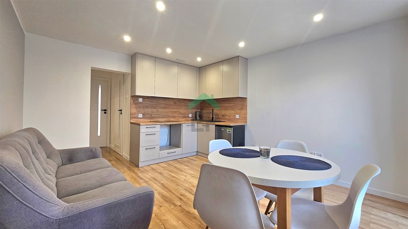 Gotowe 3-pokojowe mieszkanie po remoncie, balkon, piwnica Częstochowa, Tysiąclecie  47m2 Foto 1