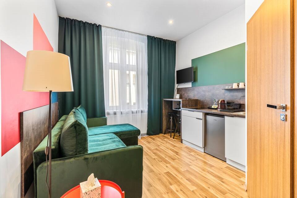 Kawalerka 15 m2 w centrum Katowic, blisko Dworca i Galerii Katowice, CENTRUM, okolice Placu Andrzeja  15m2 Foto 1