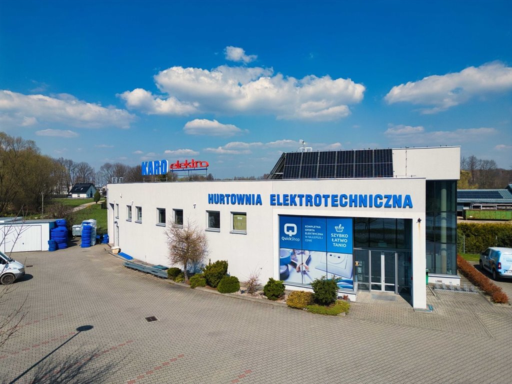 Na sprzedaż nowoczesny budynek handlowo-usługowy 346 m² w Kętach Kęty  346m2 Foto 1