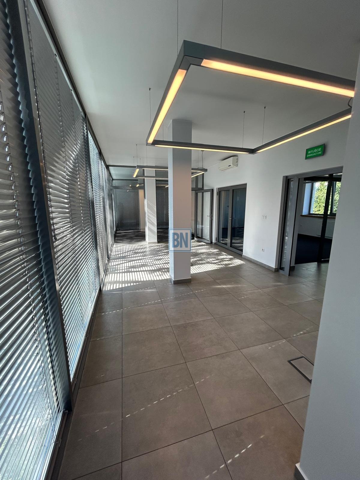 Lokal użytkowy na wynajem Gliwice  108m2 Foto 1