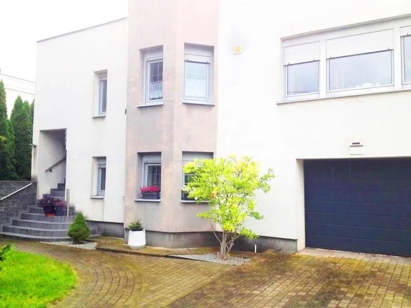 Zapraszam do obejrzenia pięknej willi z ogrodem na Grunwaldzie Poznań, Grunwald  300m2 Foto 1