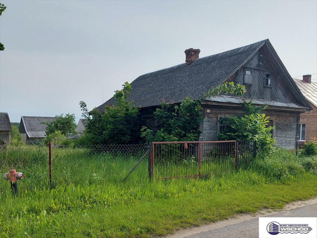 Urokliwe siedlisko z drewnianym domem i stodołą (50 m²) Moskiewce  50m2 Foto 1