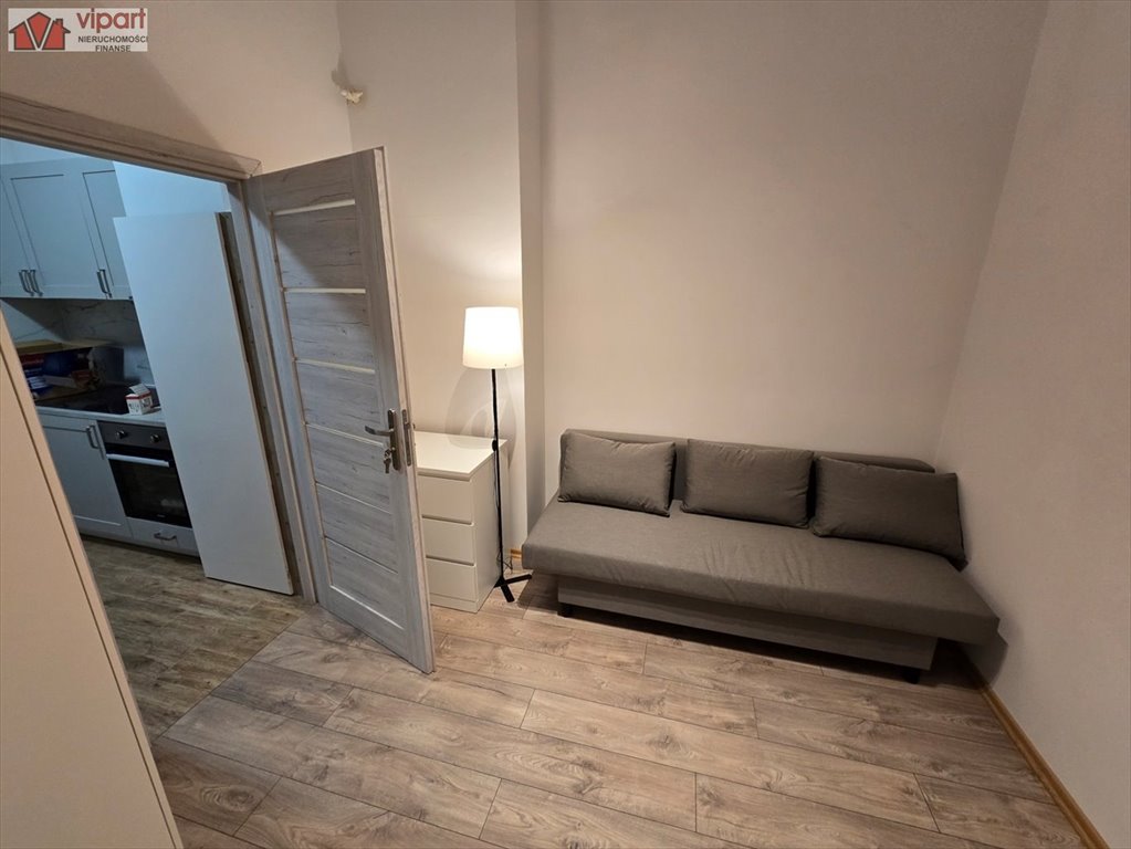 Wynajmę pokój 10 m² w centrum Katowic z balkonem i pełnym wyposażeniem Katowice, Centrum  10m2 Foto 1