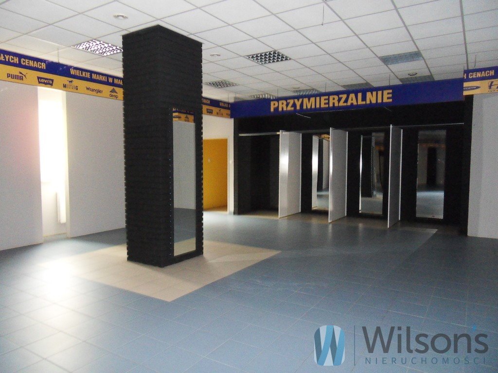 Lokal użytkowy na wynajem Radom  630m2 Foto 1