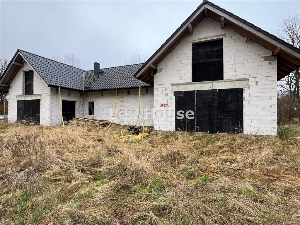 Dom w Rzędzinach z dużym potencjałem, 158,9 m2, garaż Rzędziny  159m2 Foto 1