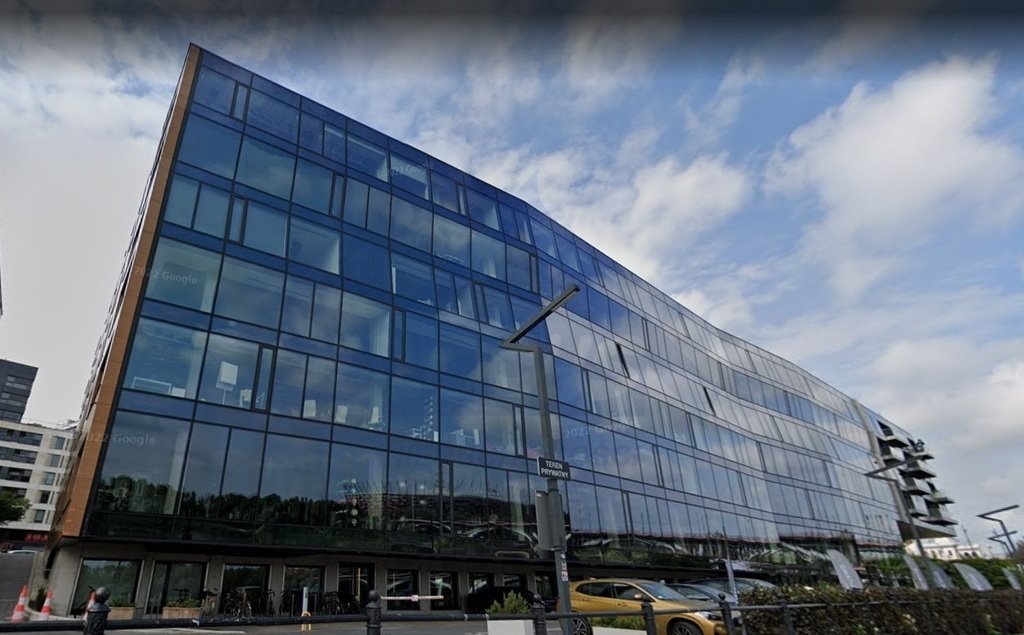 Wynajmę nowoczesny biurowiec 200 m² z tarasem i parkingiem Warszawa, Śródmieście  200m2 Foto 1