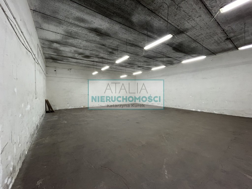 Magazyn 163 m² w Raszynie, wysoka 5 m, betonowa posadzka Raszyn  163m2 Foto 1