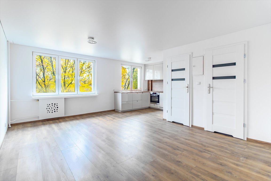 Przestronne 3-pokojowe z balkonem, po remoncie, blisko zieleni Łódź, Bałuty, Julianowska  59m2 Foto 1