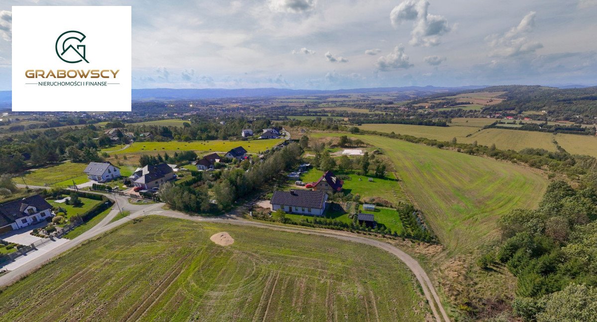 Działka 1976 m² z mediami, las i góry w tle Ławica  1 976m2 Foto 1