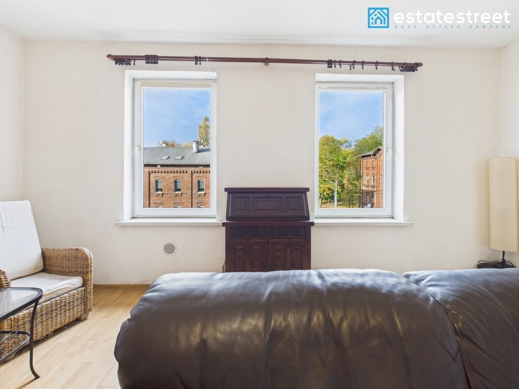 Duże 2-pokojowe mieszkanie w kamienicy z cegły, 80m2 Sosnowiec, Mariana Maliny  81m2 Foto 1