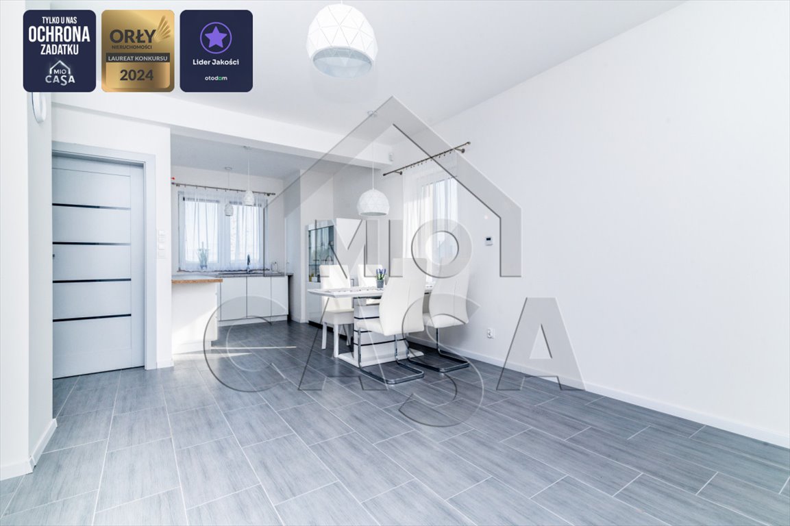 Dom na sprzedaż Gościcino, Jarzębinowa  140m2 Foto 1