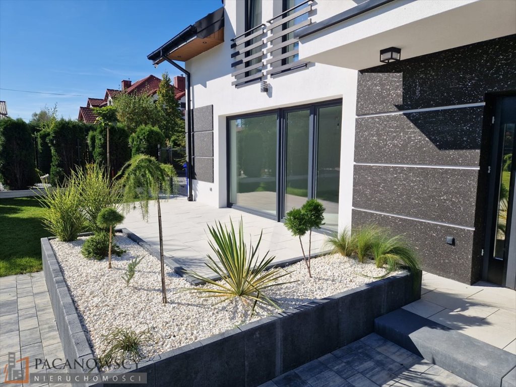 Lokal usługowy 80 m2 z witryną, parking, blisko Krakowa Narama  80m2 Foto 1