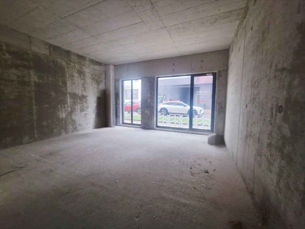 Lokal użytkowy na sprzedaż Łódź, Polesie, Kpt. Stefana Pogonowskiego  77m2 Foto 1