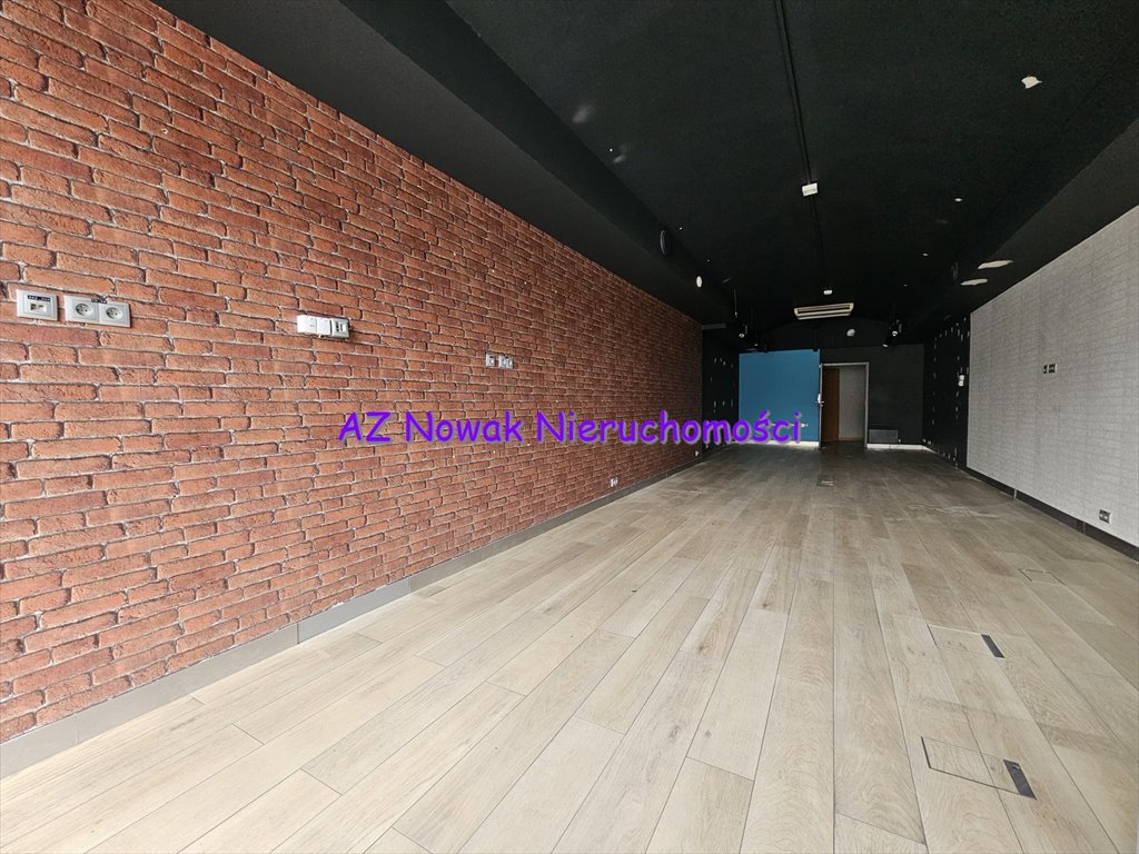 Duży lokal usługowy 94 m2 z witryną w centrum Świdnicy Świdnica, Śródmieście  94m2 Foto 1