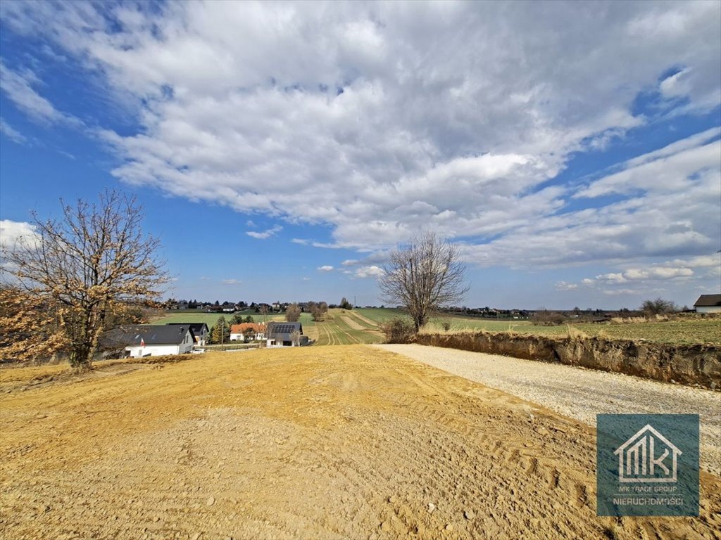 Działka budowlana Szarów 10,14 a, media, cicha okolica Szarów  1 014m2 Foto 1