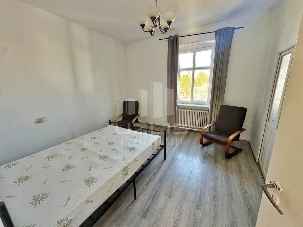 Sprzedam przestronne 3-pokojowe mieszkanie 59 m² w centrum Nowego Nowe, rynek Rynek  59m2 Foto 1