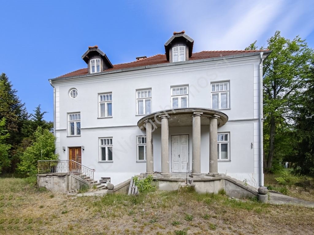 Zapraszam do obejrzenia zabytkowej willi 250 m² w Milanówku Milanówek  250m2 Foto 1