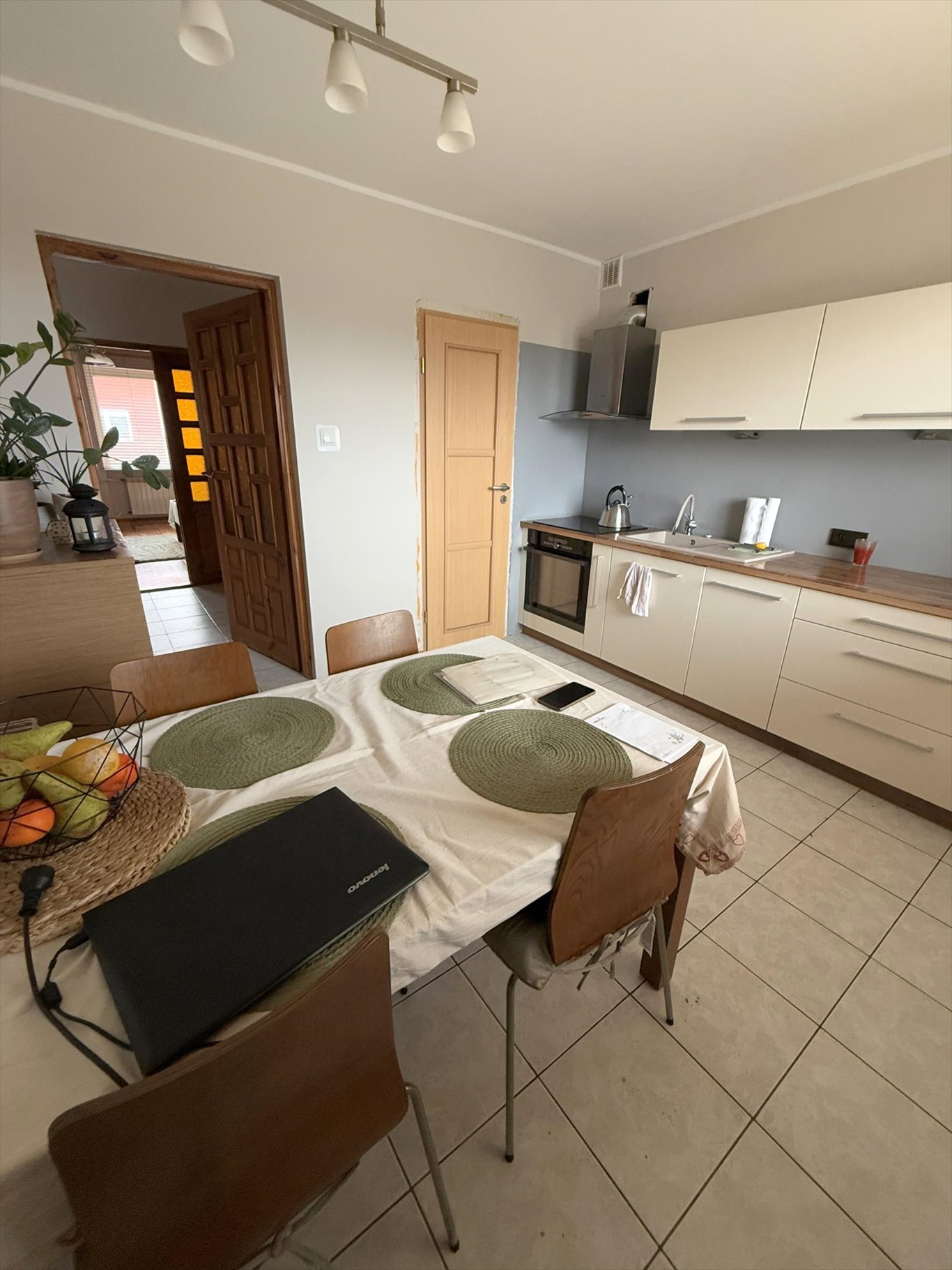 Przestronny dom 180 m² z garażem, tarasem i nowoczesnym ogrzewaniem Chodzież  180m2 Foto 1